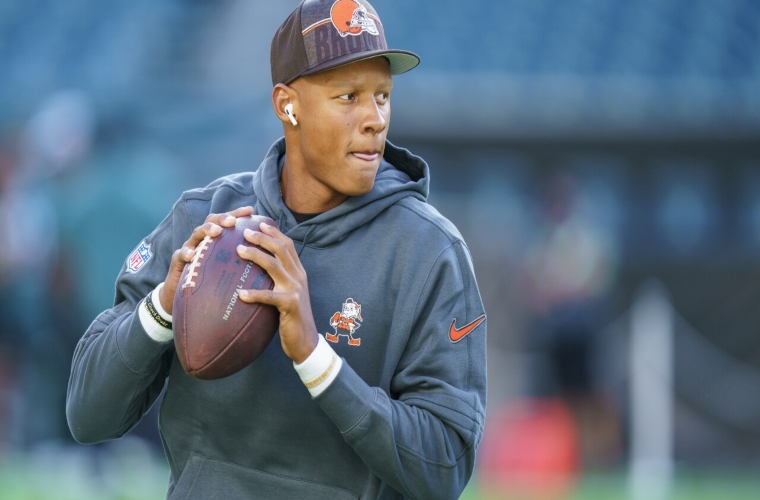 Browns trading QB Joshua Dobbs to Cardinals, landing Dorian